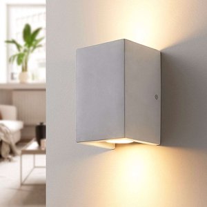 Vidiecka nástenná lampa na betón - Gerda